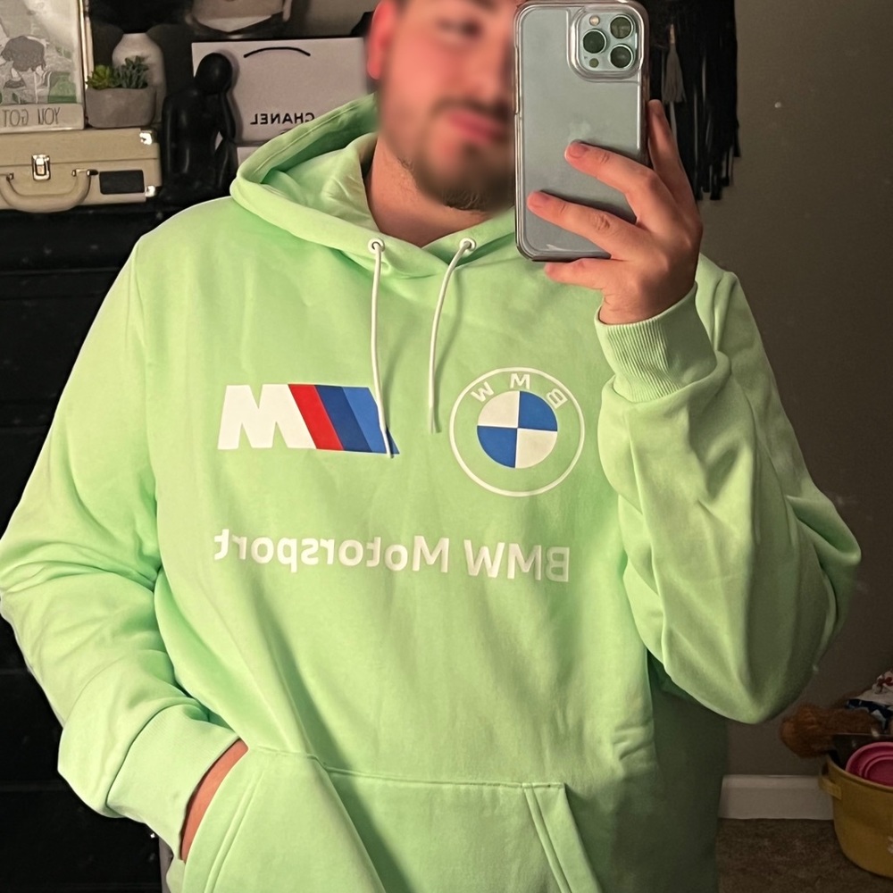 Mens XL Puma BMW hoodie. This is SO insanely comfortable and feels amazing